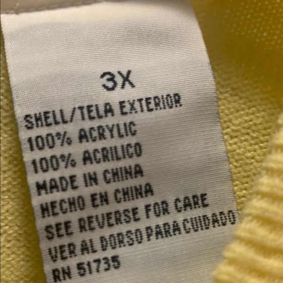 Sag Harbor Yellow V-Neck Sweater with Relaxed Fit - Picture 4 of 7